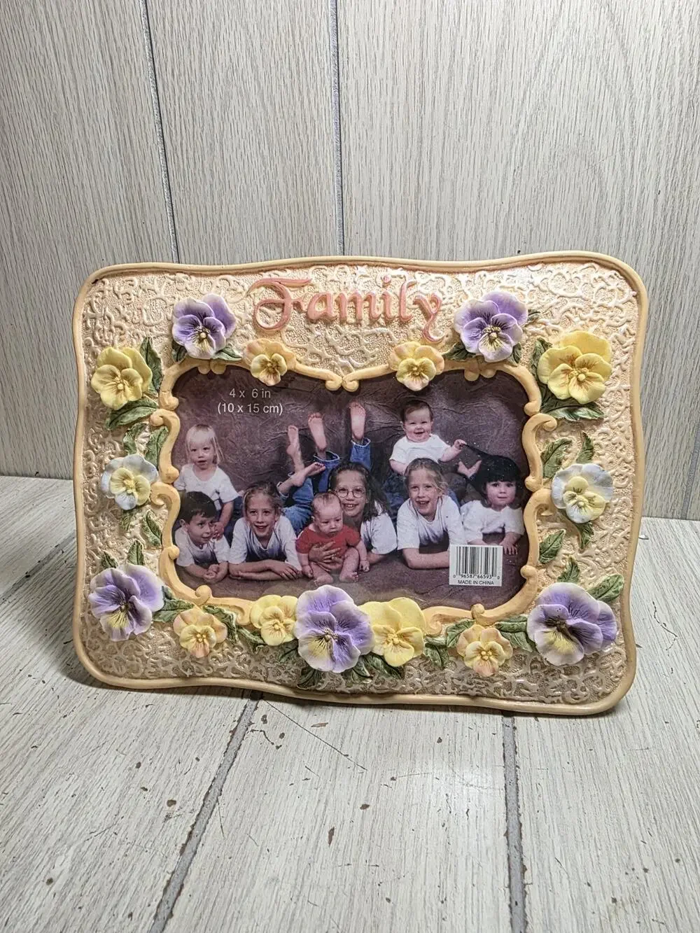 Vintage Floral Resin Family Photo Frame 4